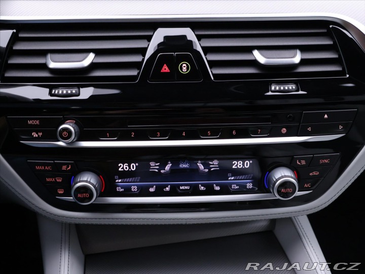 BMW M5 4,4 V8 441kW xDrive Indiv 2018