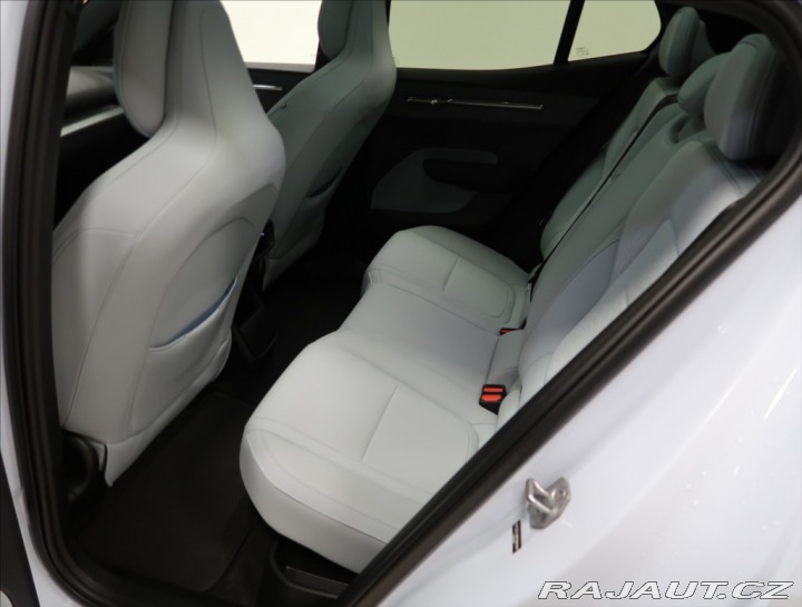 Volvo EX30 Ultra Single Motor RWD 2025