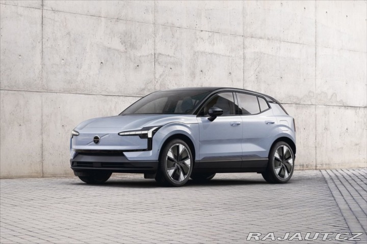 Volvo EX30 0,0 PLUS TWIN motor Per 2025