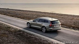Volvo V60 2,0   B4 FWD CORE 2025