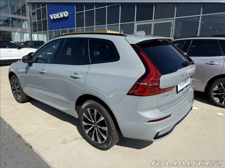 Volvo XC60 2,0 B5 AWD PLUS DARK 2026