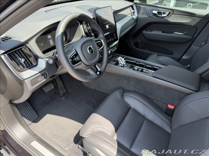 Volvo XC60 2,0 T8 PLUS BLACK EDITI 2026