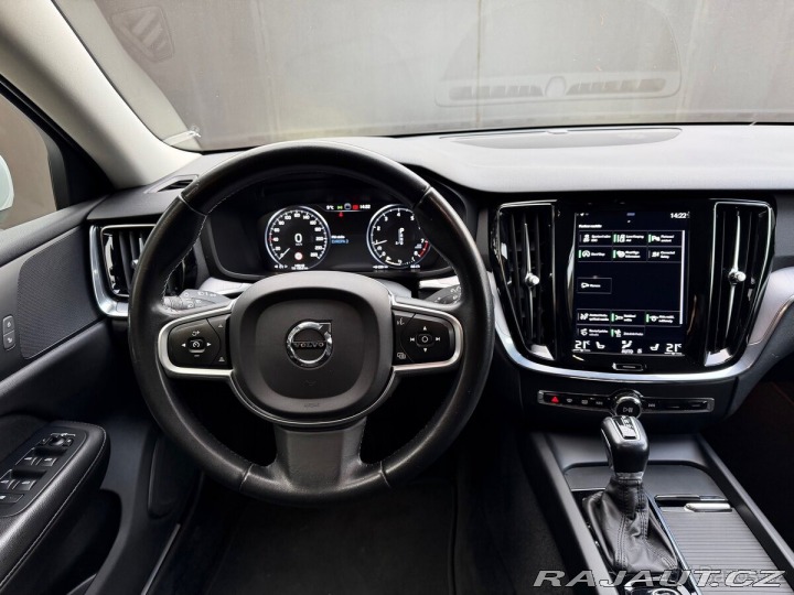 Volvo V60 T4 140kW, Automat, 2020 2020