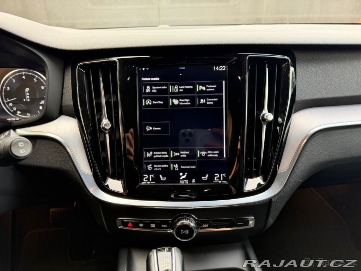 Volvo V60 T4 140kW, Automat, 2020 2020