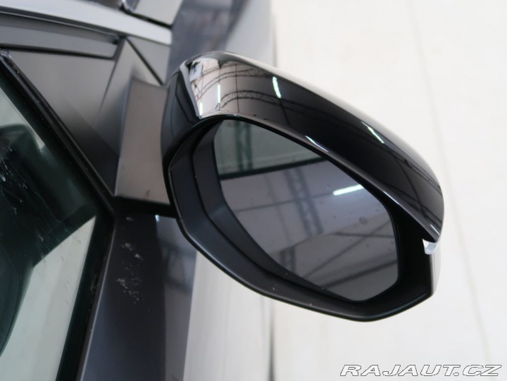 Peugeot 5008 1.2HYBRID,CZ,1Maj,ALLURE, 1800