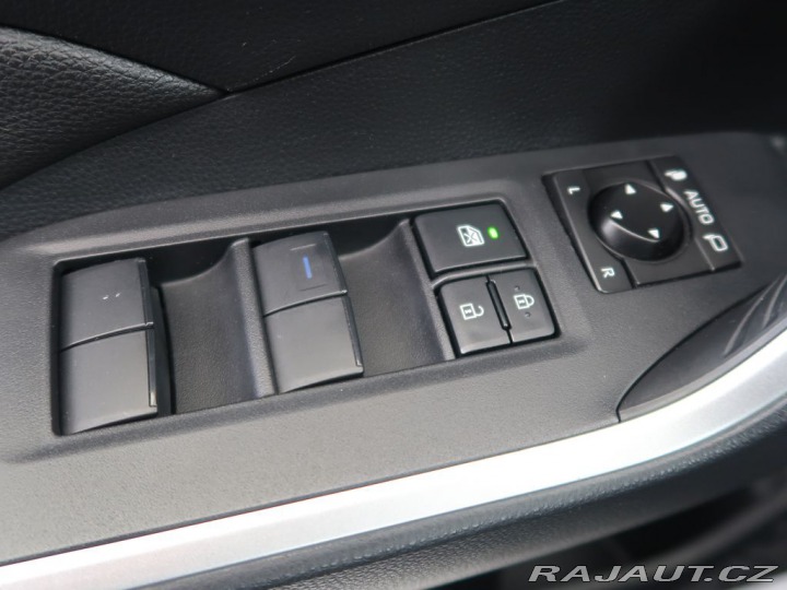 Toyota RAV4 2.5Hybrid,CZ,1Maj,4x4 2019