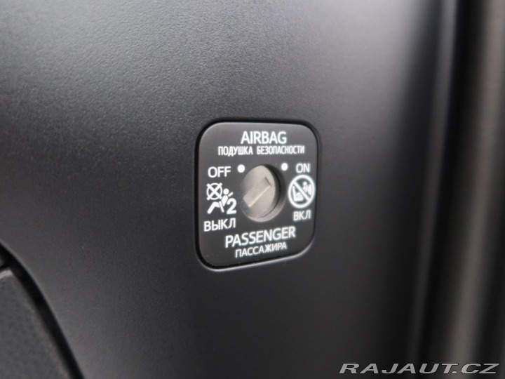 Toyota RAV4 2.5Hybrid,CZ,1Maj,4x4 2019