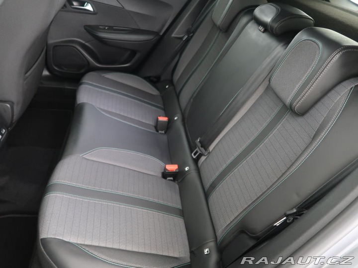 Peugeot 2008 50kWh,SoH 93,9%,Allure 2022