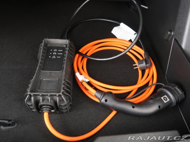 Peugeot 2008 50kWh,SoH 93,9%,Allure 2022