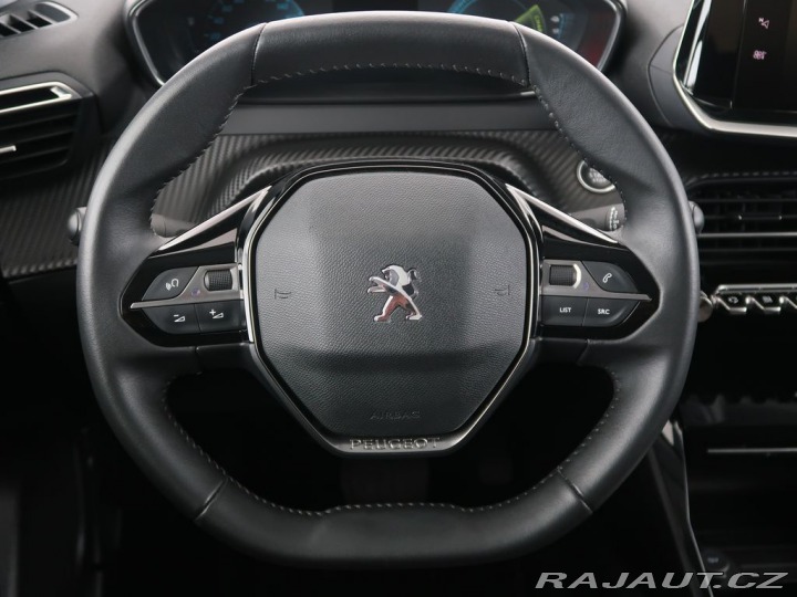 Peugeot 2008 50kWh,SoH dodáme,Allure 2022