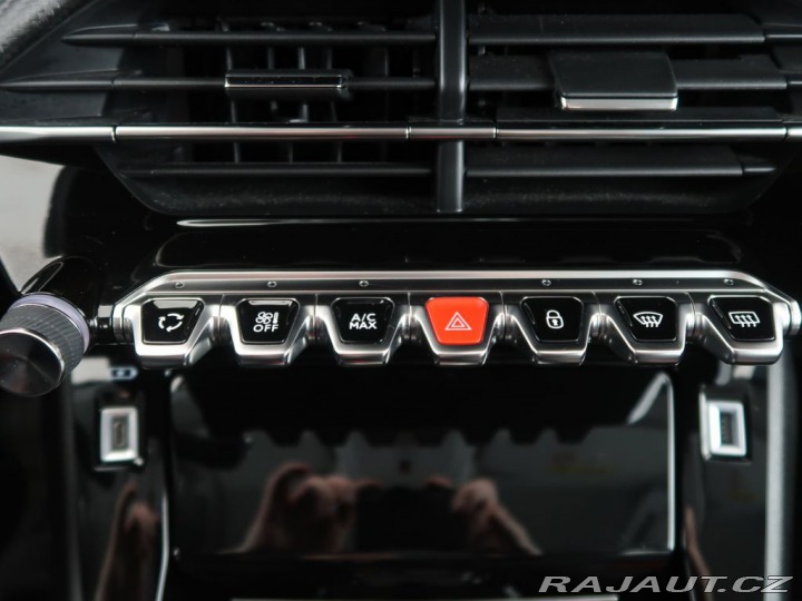 Peugeot 2008 50kWh,SoH dodáme,Allure 2022
