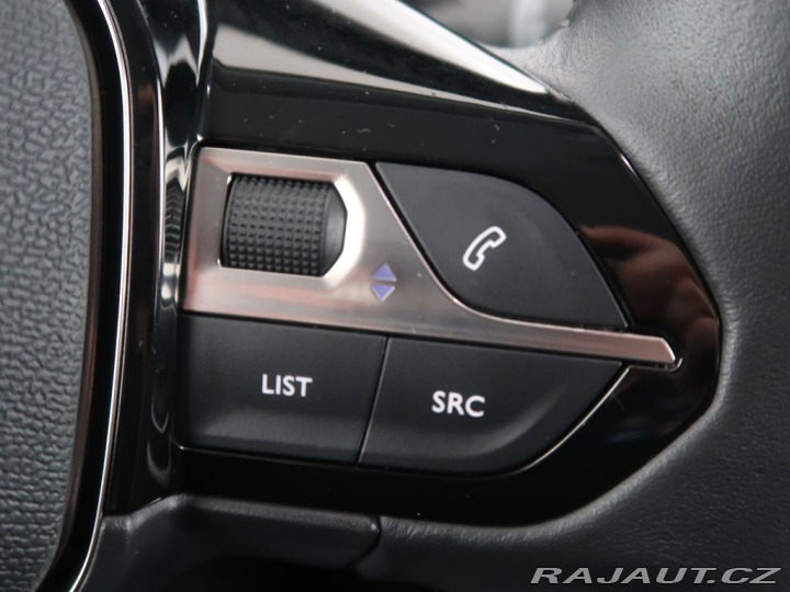 Peugeot 2008 50kWh,SoH dodáme,Allure 2022