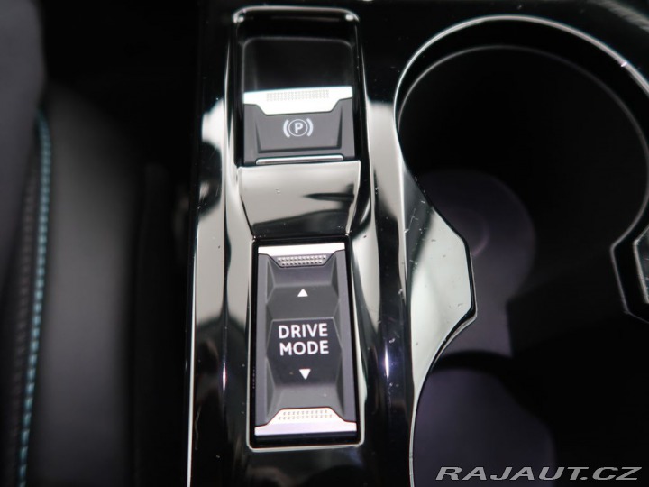 Peugeot 2008 50kWh,SoH dodáme,Allure 2022
