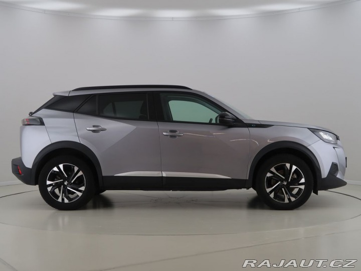 Peugeot 2008 50kWh,SoH dodáme,Allure 2022