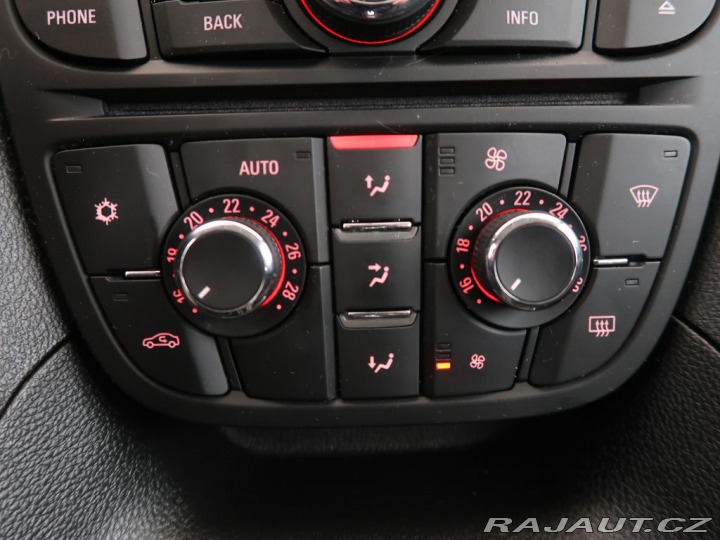 Opel Meriva 1.4Turbo,1Maj,CZ + příční 1800