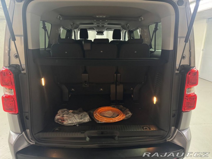 Toyota ProAce Verso L2 Family EV 2026