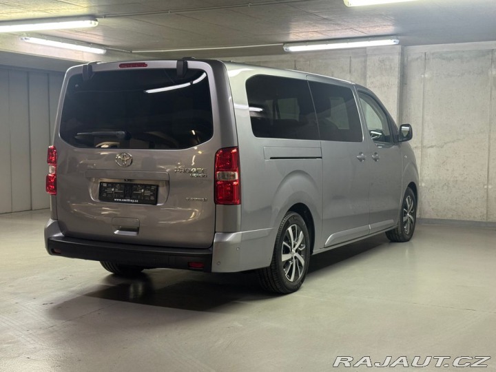 Toyota ProAce Verso L2 Family EV 2026