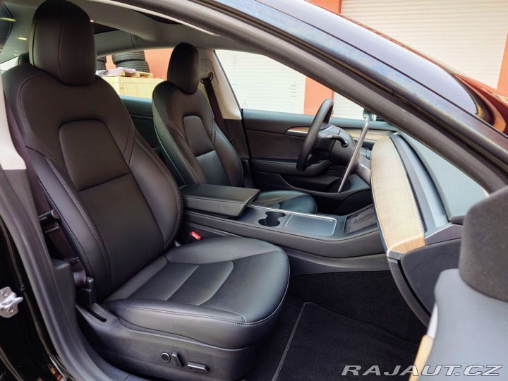 Tesla Model 3 Performance 377 kW REZERV 2021