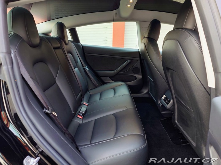 Tesla Model 3 Performance 377 kW REZERV 2021