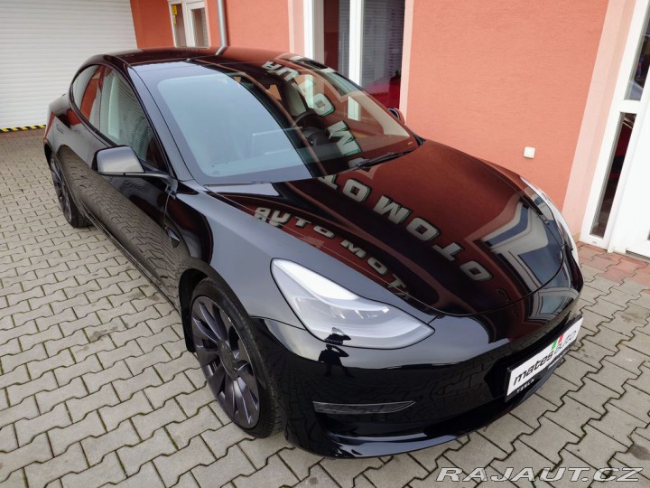 Tesla Model 3 Performance 377 kW REZERV 2021