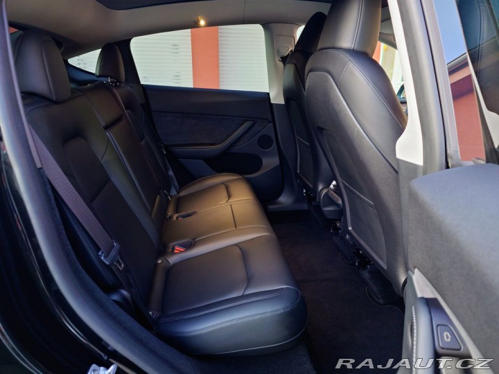 Tesla Model Y Long Range 378kW SOH 93,4 2023