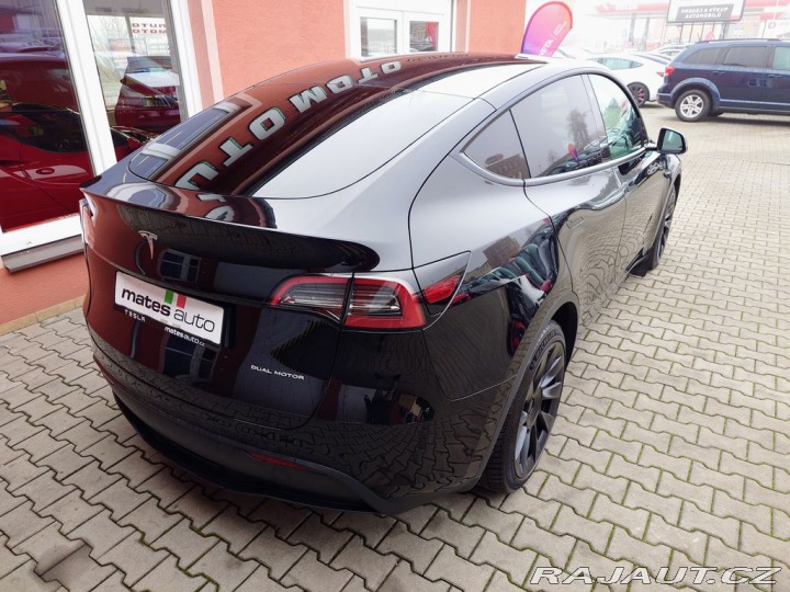 Tesla Model Y L. R.378kW SOH 93,4 PRODÁ 2023
