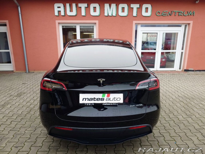 Tesla Model Y L. R.378kW SOH 93,4 PRODÁ 2023