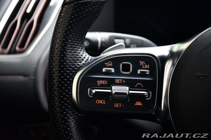 Mercedes-Benz EQC 400 4MATIC AMG ACC REZERV 2021