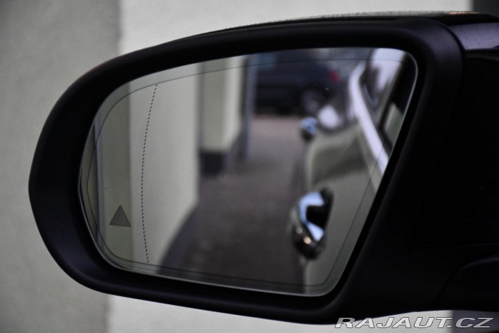 Mercedes-Benz EQC 400 4MATIC AMG ACC REZERV 2021