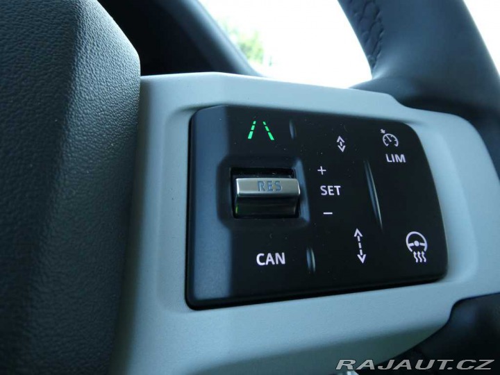 Land Rover Defender 110 3,0 S D200 2025