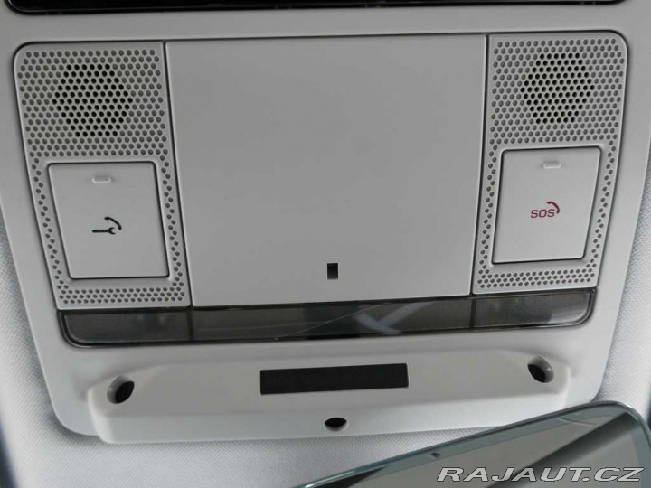 Land Rover Defender 110 3,0 S D200 2025