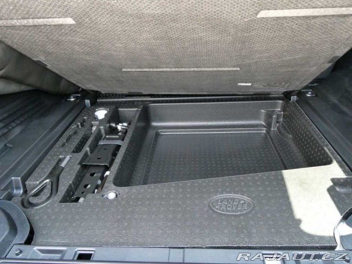 Land Rover Defender 110 3,0 S D200 2025