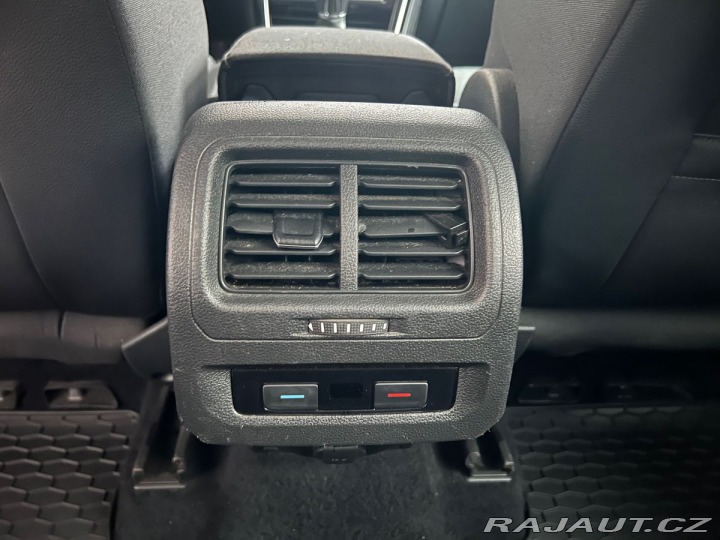 Volkswagen Touran Highline 1,6TDI 85kW 2016