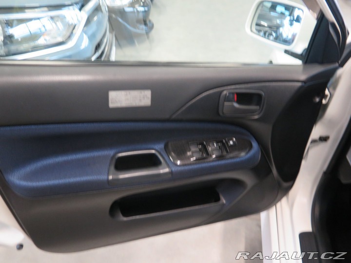 Mitsubishi Lancer Evolution VIII MR FQ 320 2003