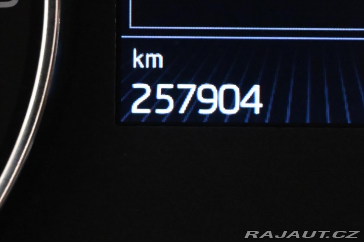 Škoda Superb 2,0 TDI 110 kW Style Záru 2016