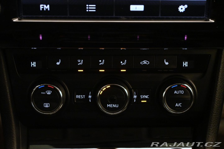 Škoda Superb 2,0 TDI 110 kW Style Záru 2016