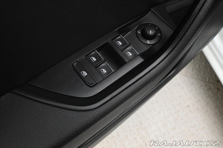 Škoda Superb 2,0 TDI 110 kW Style Záru 2016