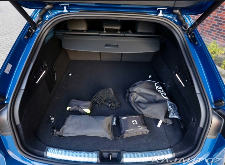 Audi A6 Avant  e-hybrid Quattro C 2025