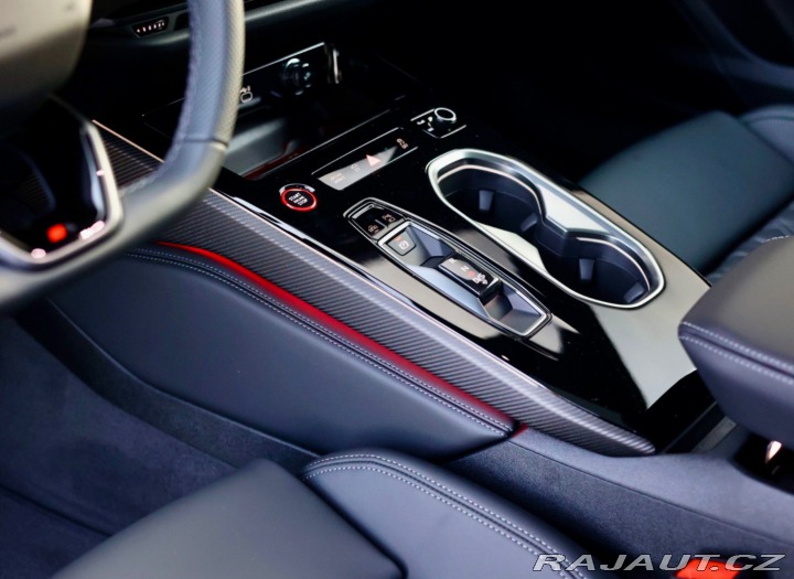 Audi A6 Avant  e-hybrid Quattro C 2025