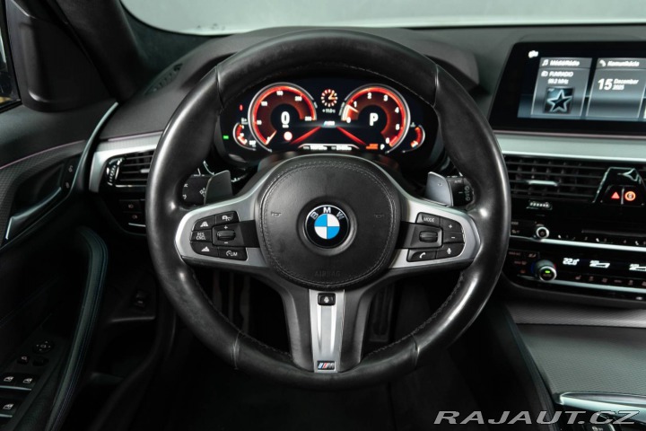 BMW 5 Touring  530d xDrive A/T 2018