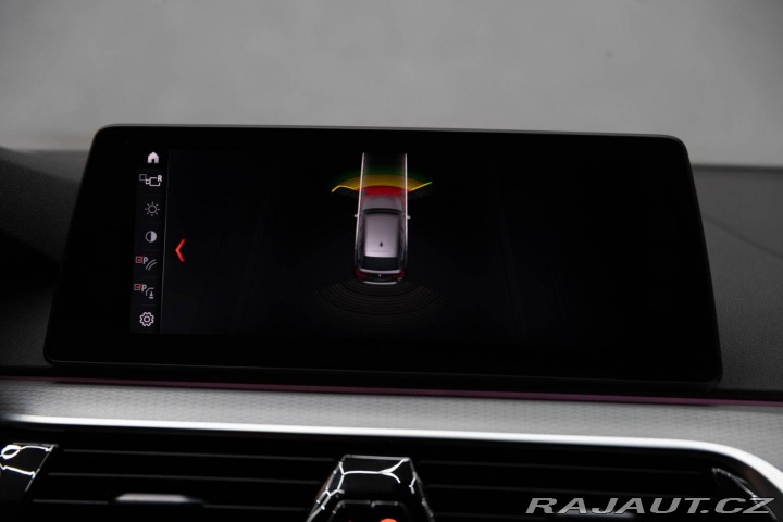 BMW 5 Touring  530d xDrive A/T 2018