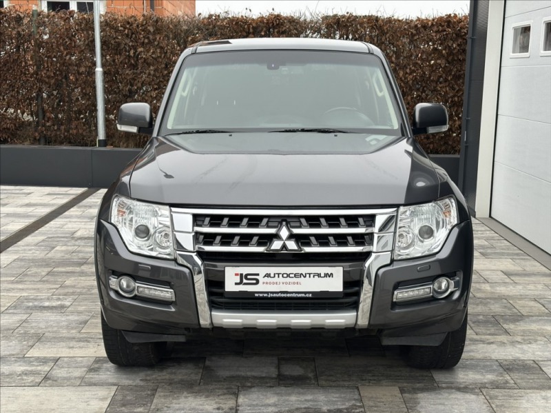 Mitsubishi Pajero 3,2 DI-D 190PS Plus Star