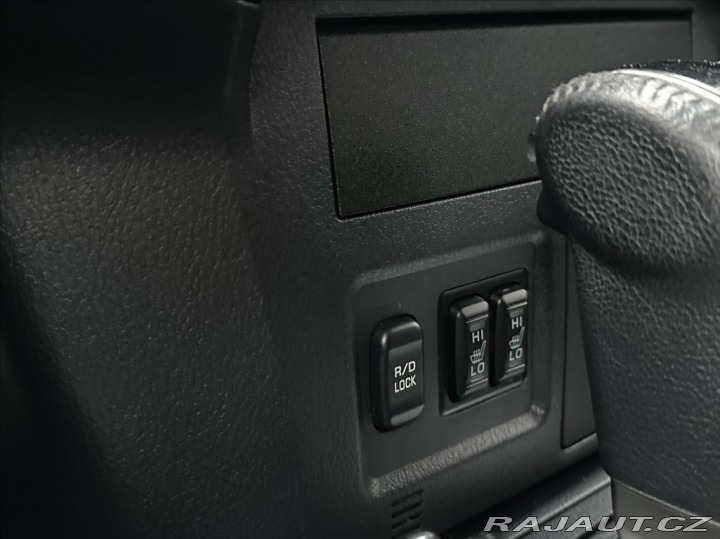 Mitsubishi Pajero 3,2 DI-D 190PS  Plus Star 2017