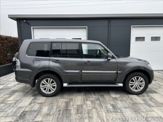 Mitsubishi Pajero 3,2 DI-D 190PS  Plus Star 2017