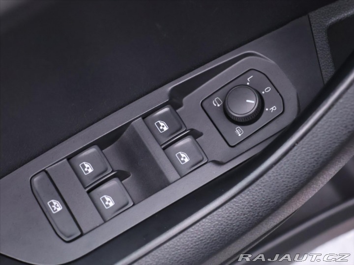 Škoda Karoq 2,0 TDI DSG DPH Ambition 2023
