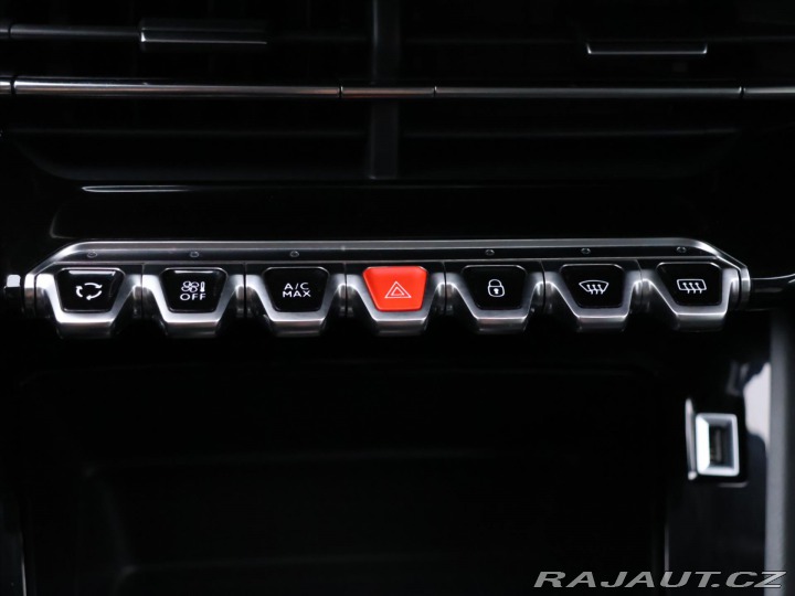 Peugeot 208 e-Allure 100kW DPH Elektr 2021