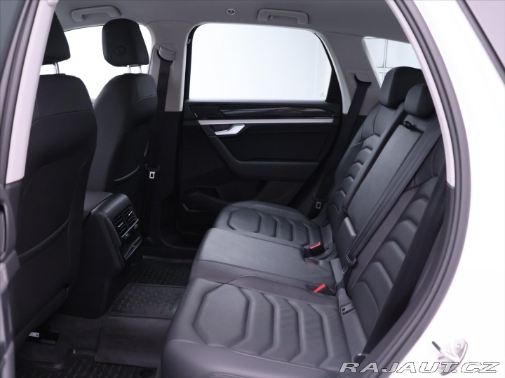 Volkswagen Touareg 3,0 TDI V6 170kW DSG 4M C 2020