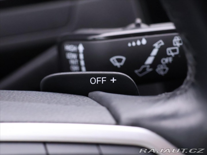 Volkswagen Passat 2,0 TDI 110kW DSG Eleganc 2021