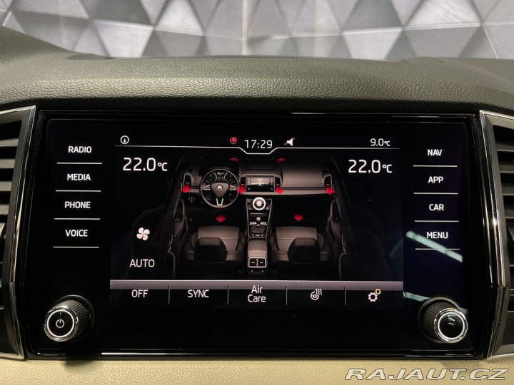 Škoda Karoq 1.0TSI DSG STYLE, NAVIGAC 2019