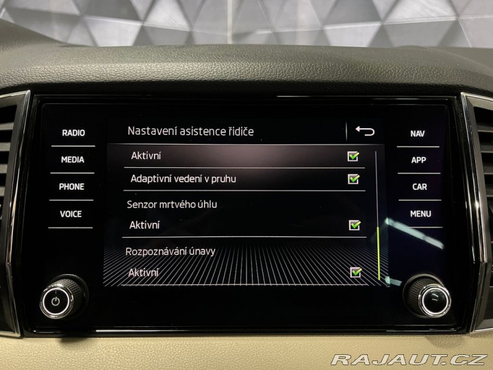 Škoda Karoq 1.0TSI DSG STYLE, NAVIGAC 2019